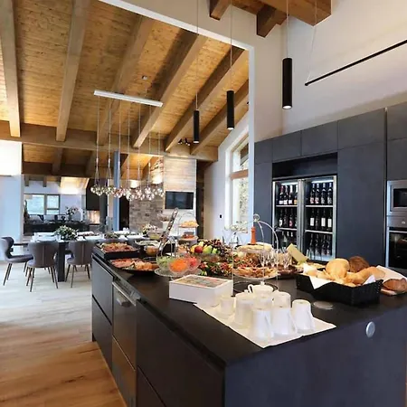 5br Luxurious Contemporary Mountain Villa
