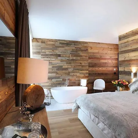 فيلة 5br Luxurious Contemporary Mountain